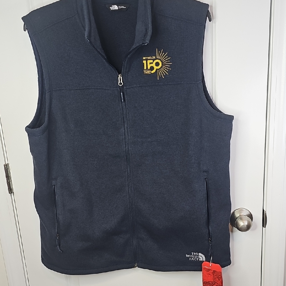 The North Face Men's‎ Navy Fleece Vest with Black Label Size XL